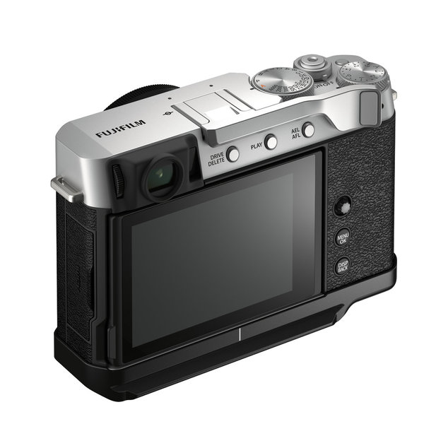 Vorbestellung: Fujifilm X-E4 ACC Kit Silber